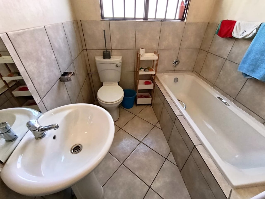 3 Bedroom Property for Sale in Raceway Free State
